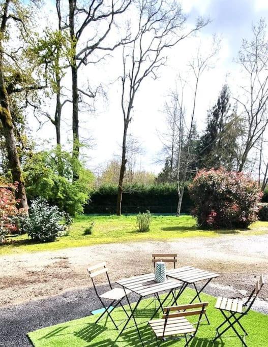 Appartement Proche De L'Aeroport De Nantes Saint-Aignan-Grand-Lieu Esterno foto