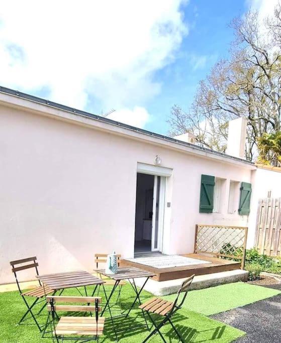 Appartement Proche De L'Aeroport De Nantes Saint-Aignan-Grand-Lieu Esterno foto